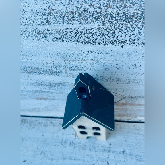 *Mini Primitive Church Ornament - Picture 11 of 11